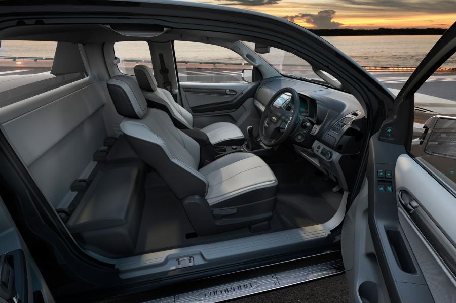  Chevrolet Colorado Concept 2011 года  (фото 26 из 47)